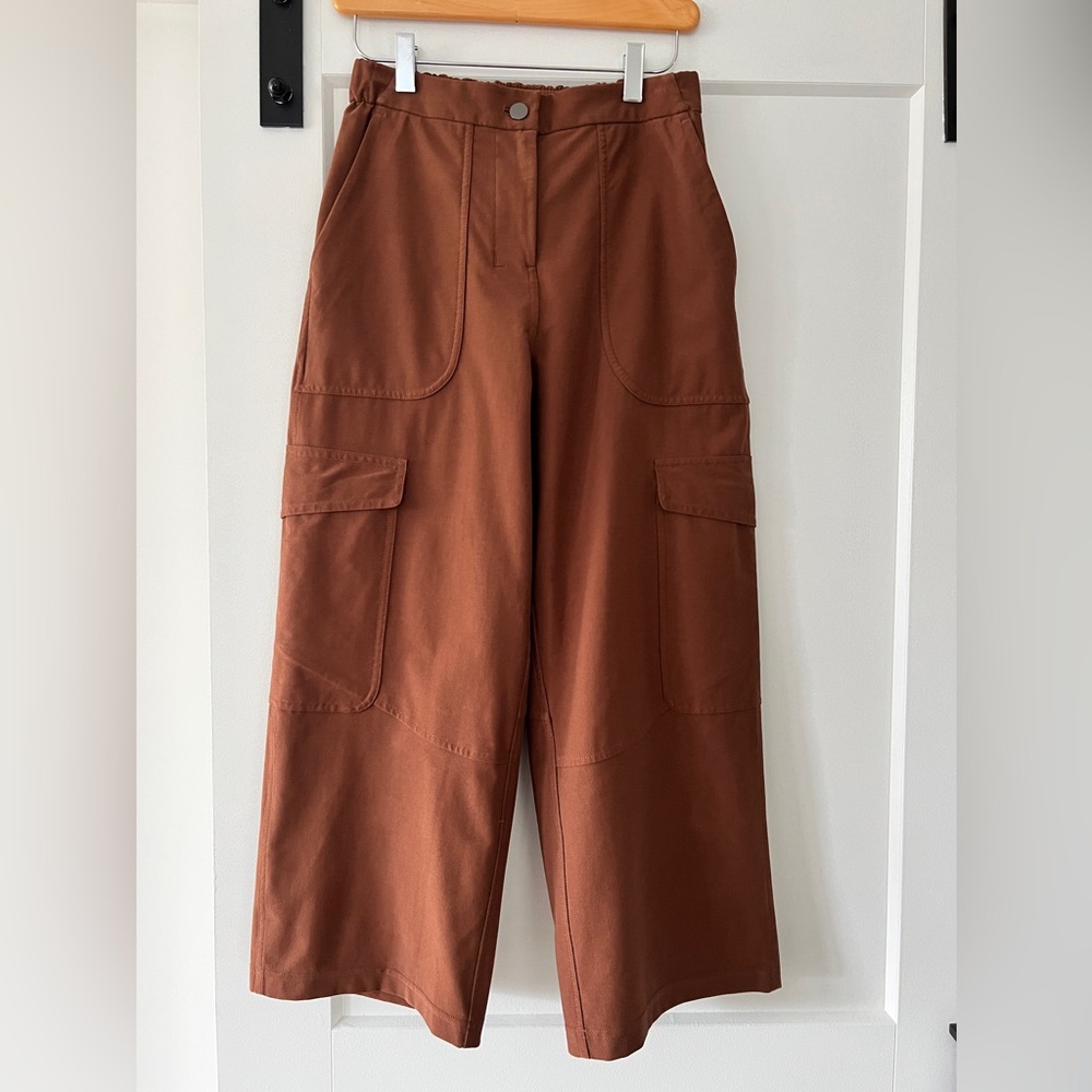 Lululemon Brown Utilitech Cargo High-Rise Crop Pant 25